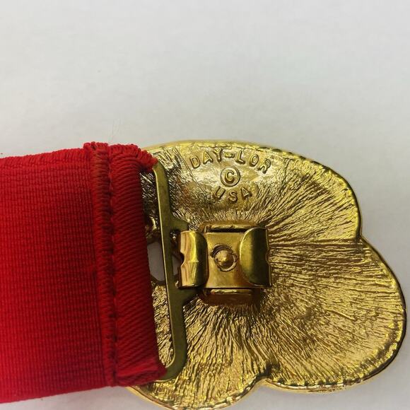 Vintage Day-Lor Red Enamel Brass Cinch Stretch Belt Size M/L Nana Glam 80's USA - Picture 6 of 8